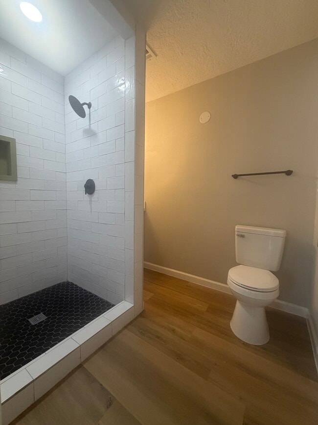 Building Photo - 1612 Jane Dr