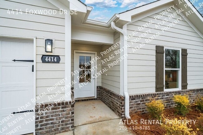 Building Photo - 4414 Foxwood Dr SE