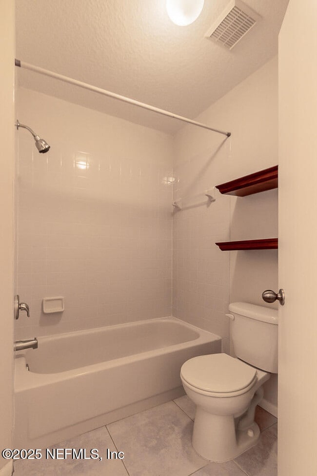 Building Photo - 1518 Spindrift Cir W