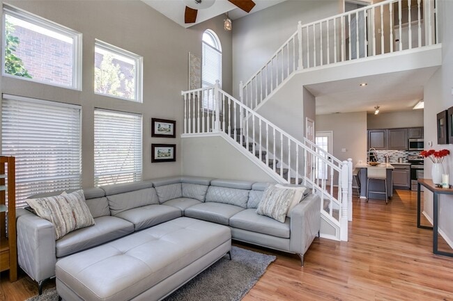 Building Photo - 804 Ashford Dr