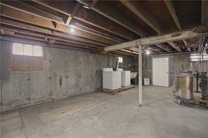 Building Photo - 92 Bracket Ave
