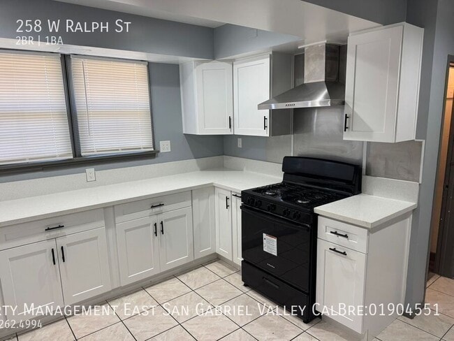 Building Photo - 258 W Ralph St