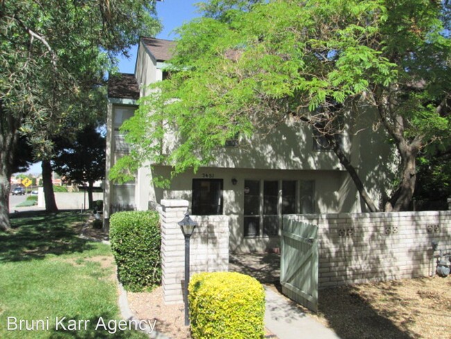 Primary Photo - 2 br, 2.5 bath House - 7451 Prairie Rd NE