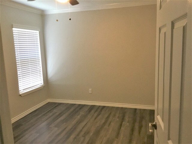 Building Photo - 420 Magnolia Estates Dr