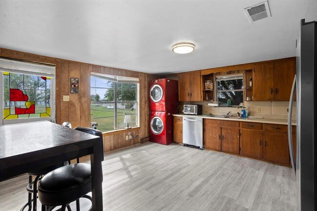 Building Photo - 15801 FM 969