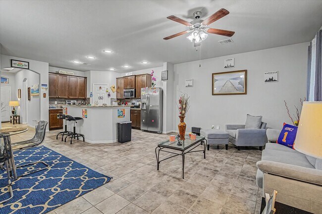 Building Photo - 16534 Twinwalker Drive