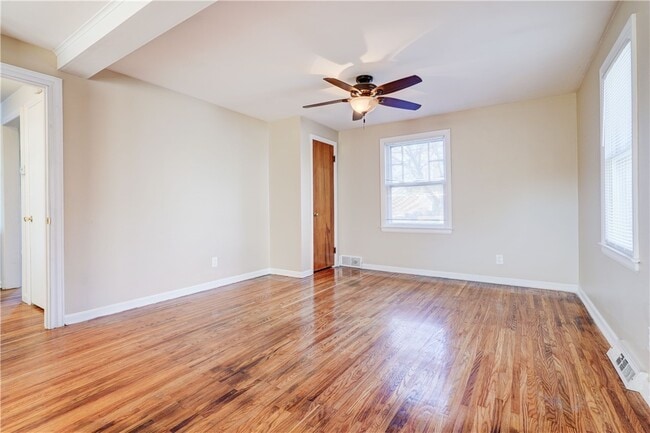 Building Photo - 100 Bleacker Rd