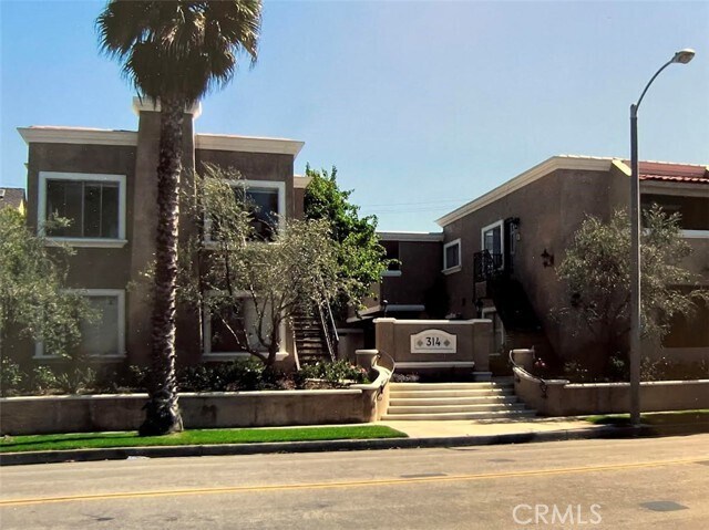 Primary Photo - 314 18th St