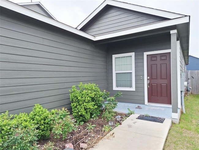 Building Photo - 14309 Sandrock Bnd