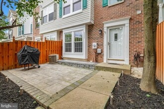 Building Photo - 5227 Regal Ct
