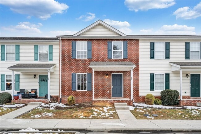 Building Photo - Charleston Place