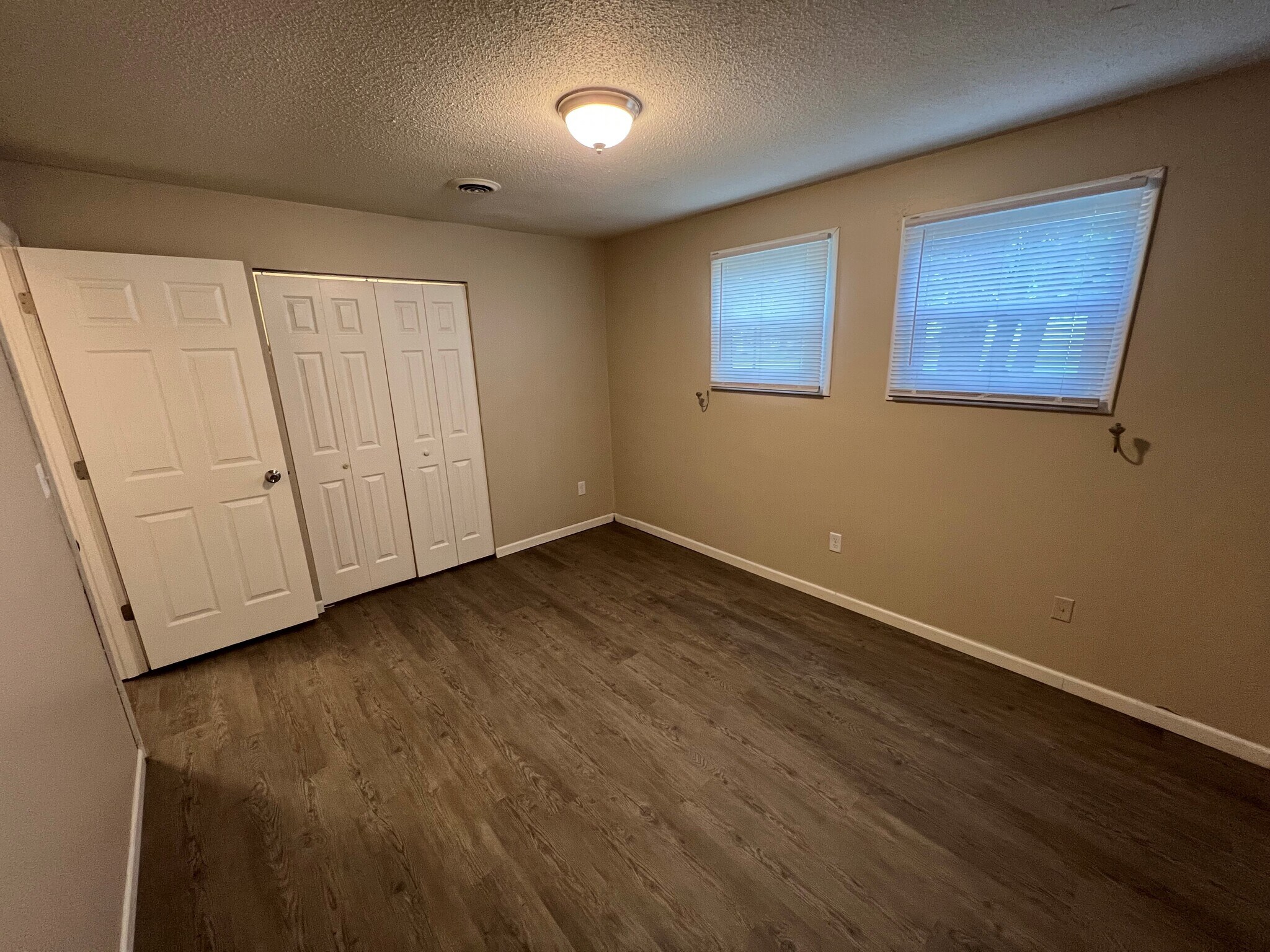 Building Photo - 2608 Dale Dr