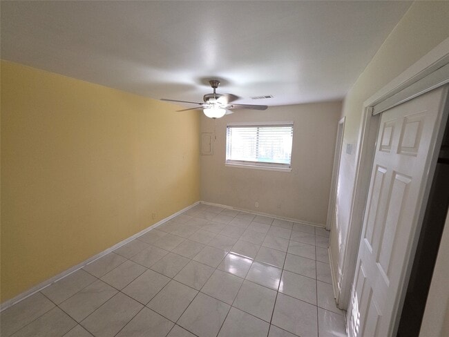 Building Photo - 10315 Carthage Dr