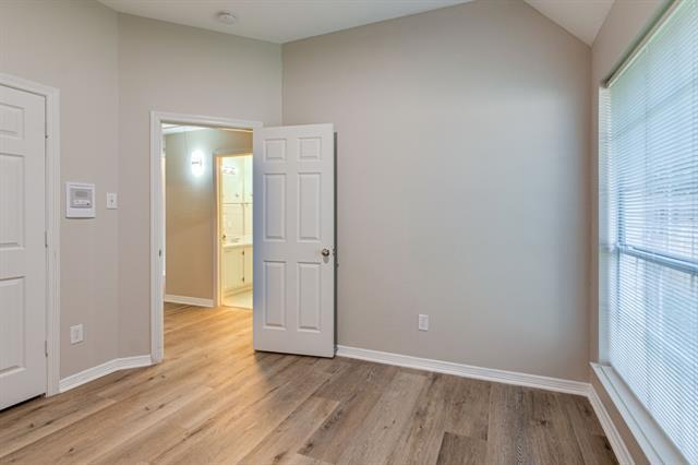 Building Photo - 145 Hearthwood Dr