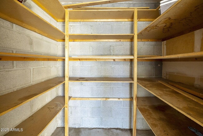 Building Photo - 756 JOAN D ARC Ave