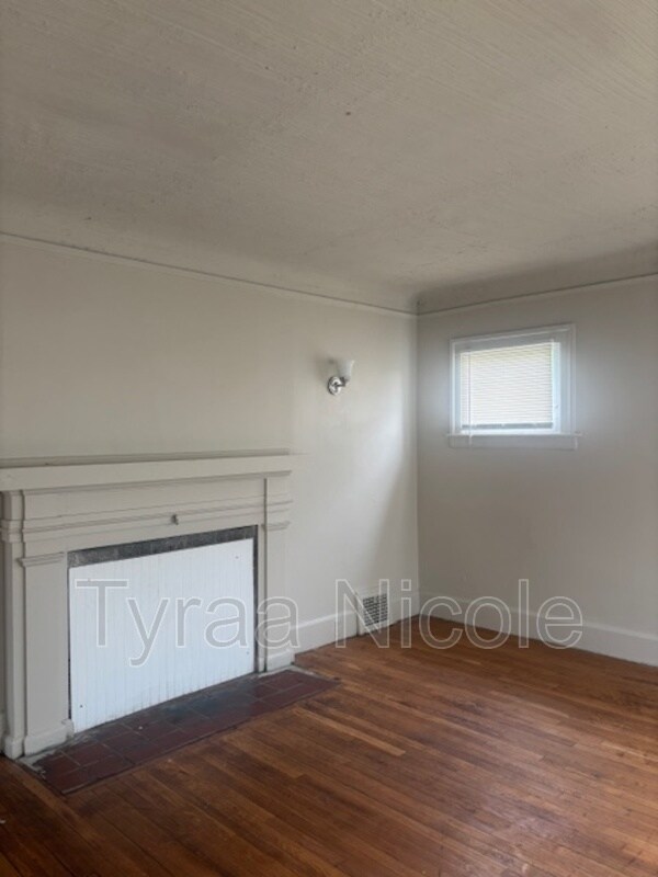 Building Photo - 1200 Lenox St