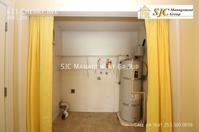 Building Photo - 411 Cherry Ave