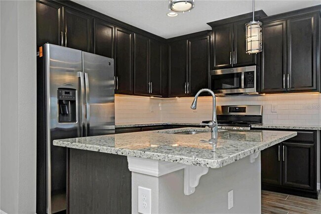 Building Photo - 310 Cedar Bark Ln