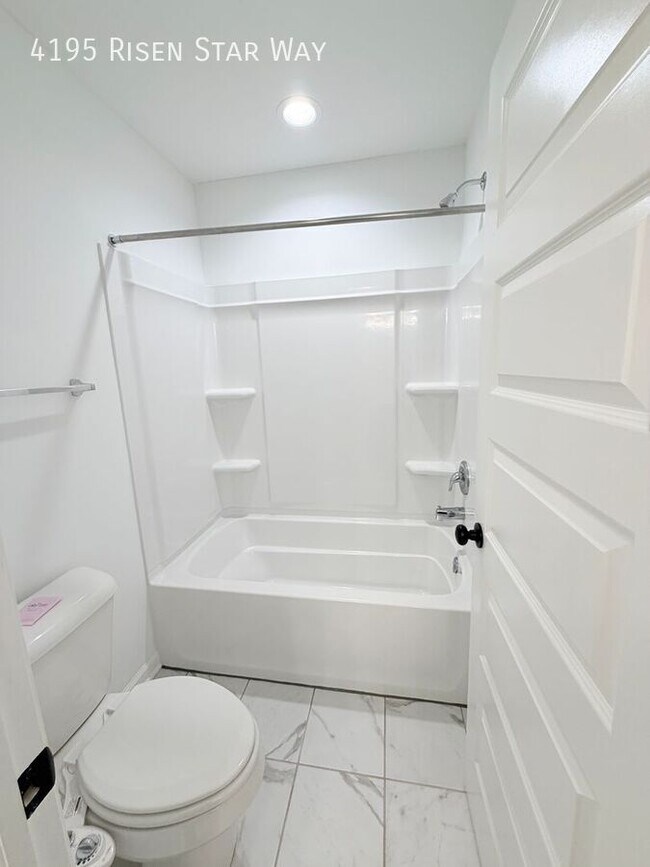 Building Photo - 4195 Risen Star Way