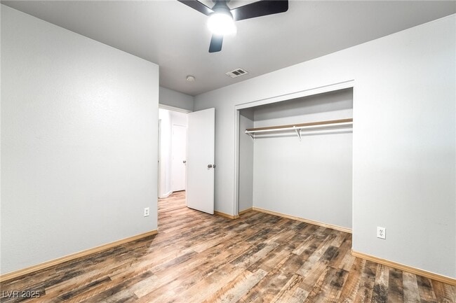 Building Photo - 325 Waterwheel Falls Dr