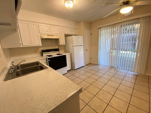 Building Photo - 6602 Scrub Oak Ln