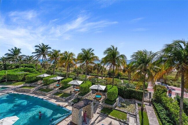 Building Photo - 5875 Collins Ave