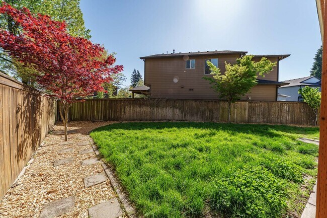 Building Photo - Cul-de-Sac Living at Its Best – Updated 3BR with Garage & A/C!