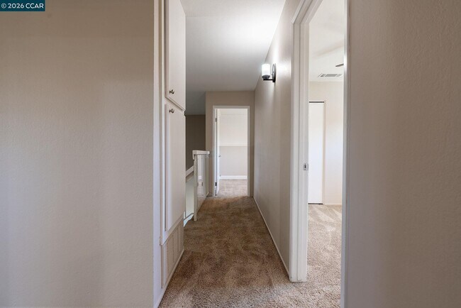 Building Photo - 1359 Shade Oak Ln