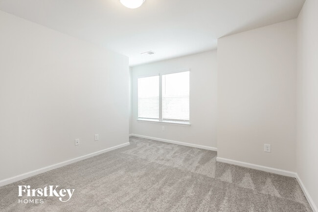 Building Photo - 717 Ridgemoor Trl