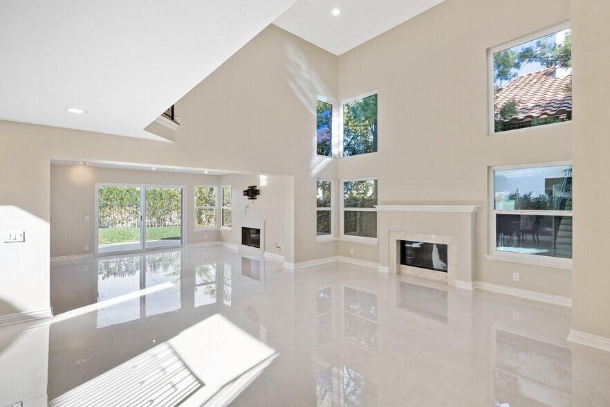 Building Photo - 24675 Vista Cerritos