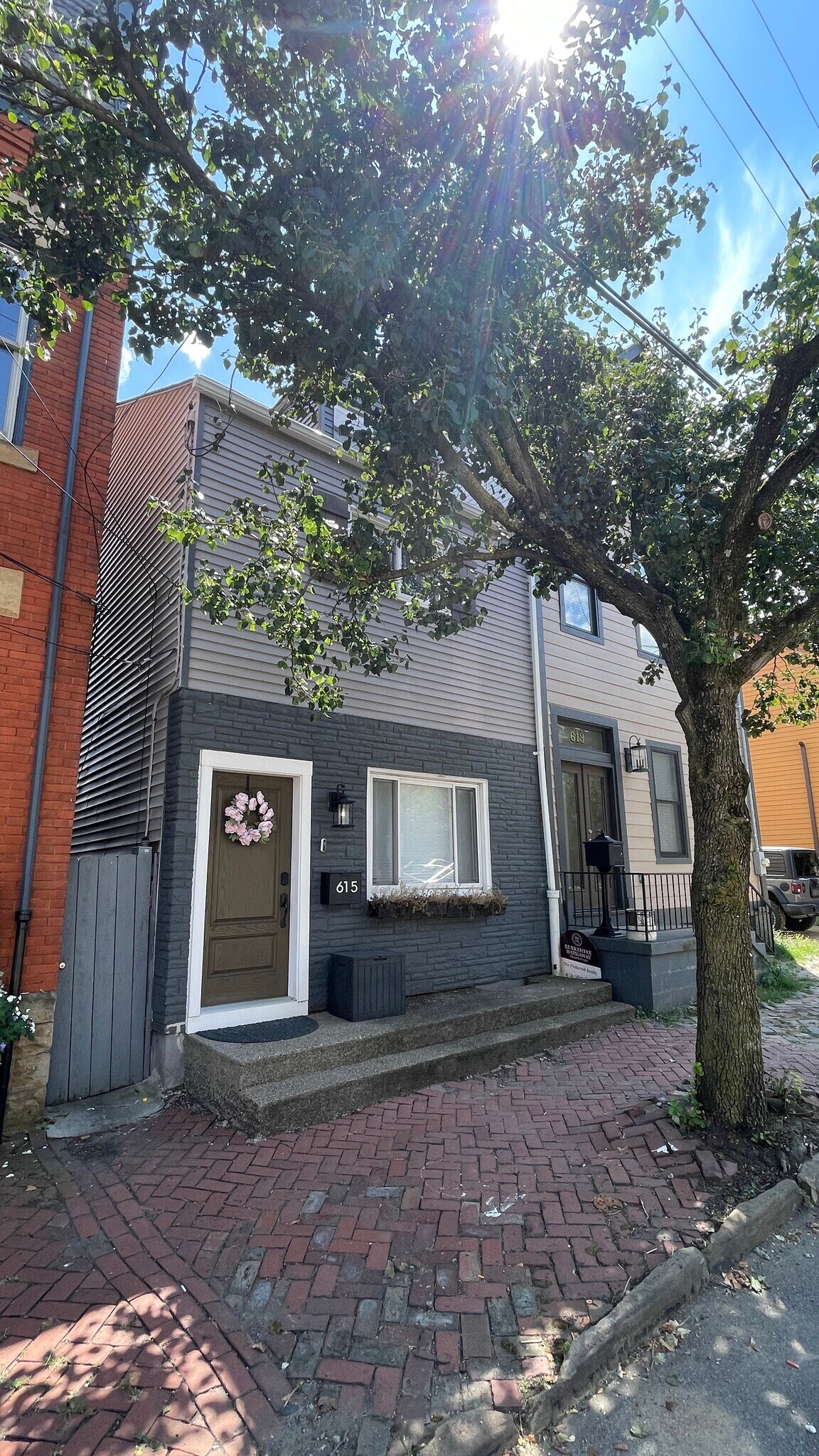 Building Photo - 615 Tripoli St