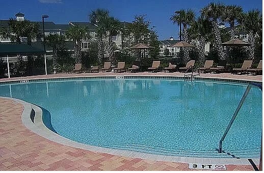 Building Photo - 18547 Bridle Club Dr