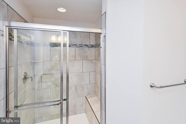 Building Photo - 7102 Druce Way