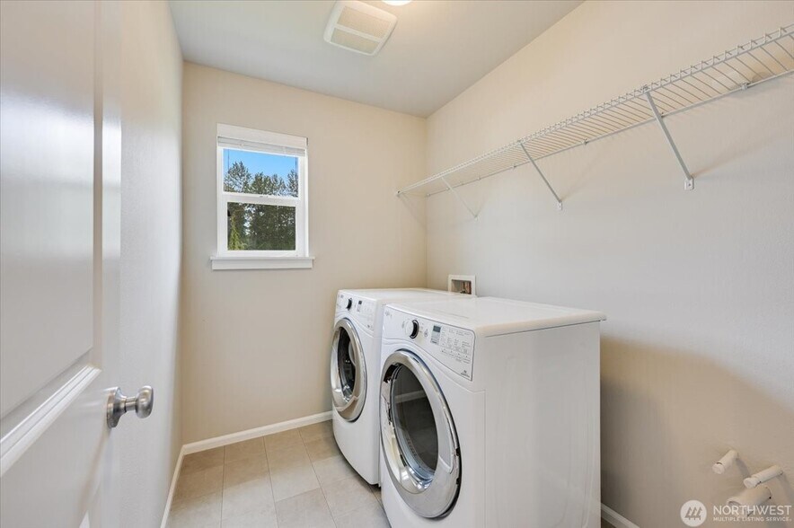 Laundry - 16311 5th Dr SE