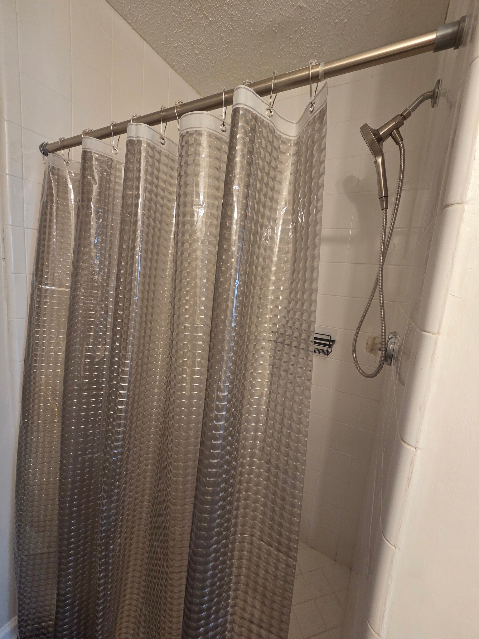 Building Photo - 6043 Green Forest Dr