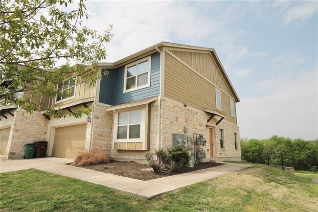 Building Photo - 1620 Bryant Dr