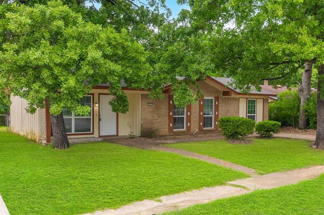 Building Photo - 3201 Forestdale Ln
