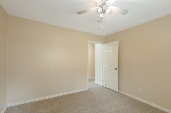 Building Photo - 636 Avenue H