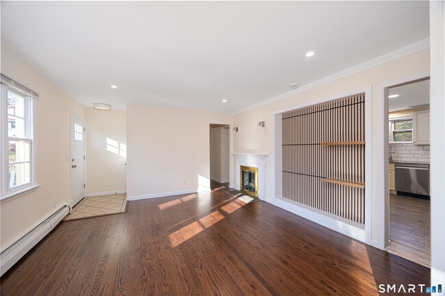 Building Photo - 55 Glendale Rd