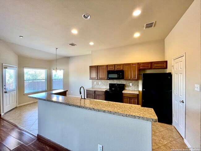 Building Photo - 2034 Gray Fox Creek