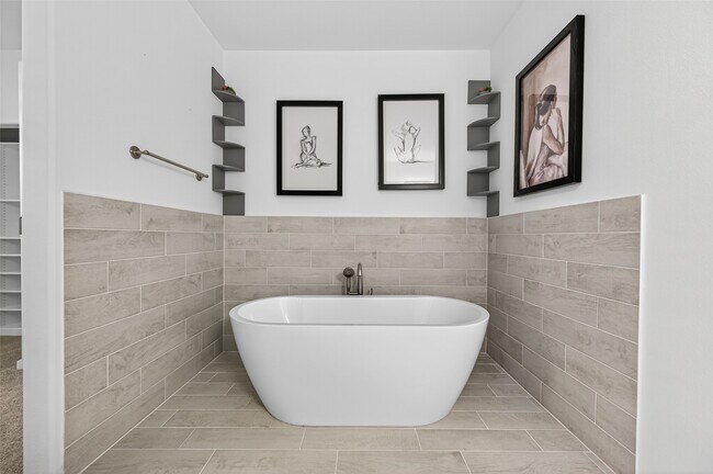 Building Photo - 27228 Mockingbird Ter Ln