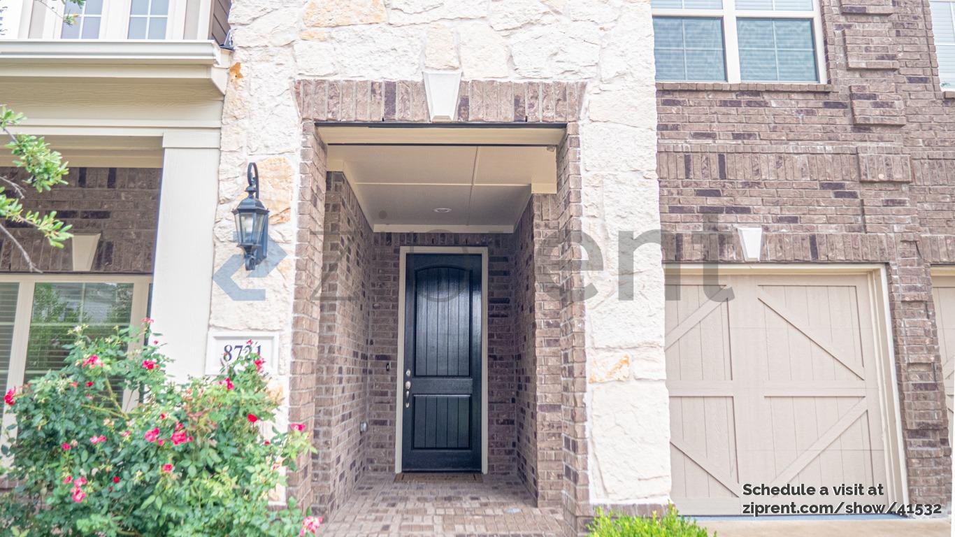 Building Photo - 8721 Fairway Ln