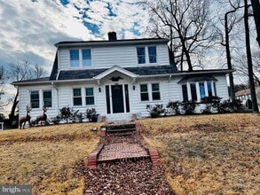 Building Photo - 222 Berlin Rd N