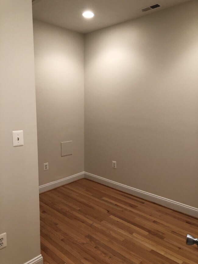 Second bedroom - 1204 Florida Ave NE