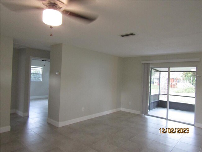 Building Photo - 17 Felter Ln