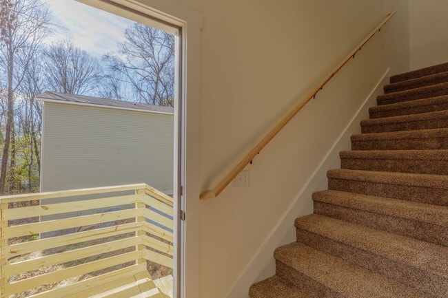 Building Photo - Live where Chattanooga comes alive!