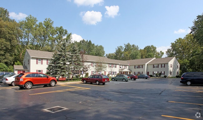 Building Photo - Maple Terrace