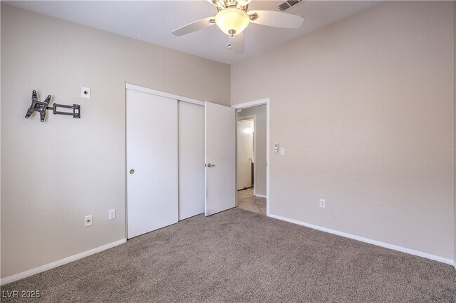 Building Photo - 8136 Shady Glen Ave