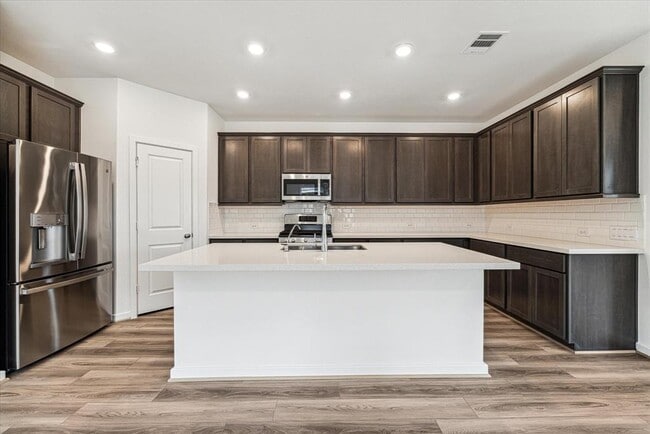 Building Photo - 9614 Angelina Water Dr