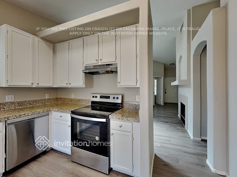 Building Photo - 16507 N 69th Ave